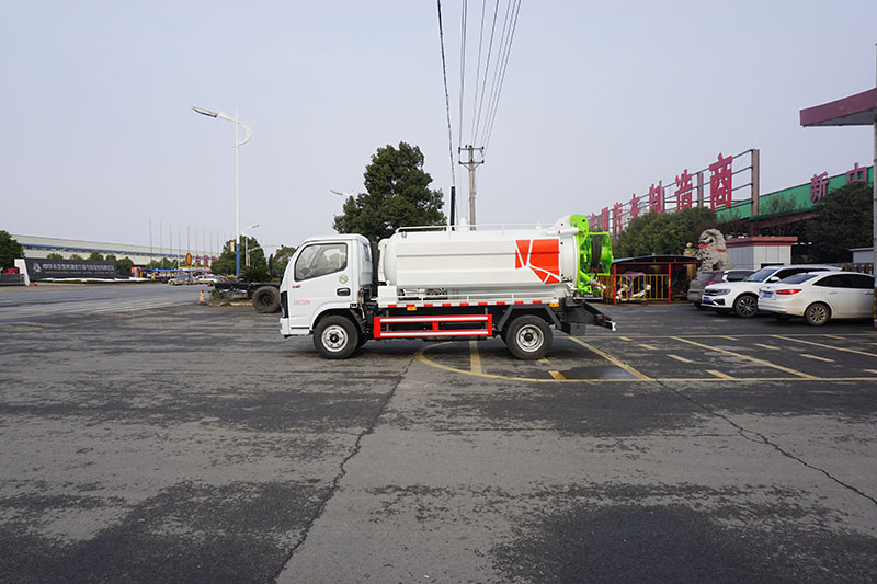 中潔牌XZL5040GQW6型東風(fēng)凱普特清洗吸污車