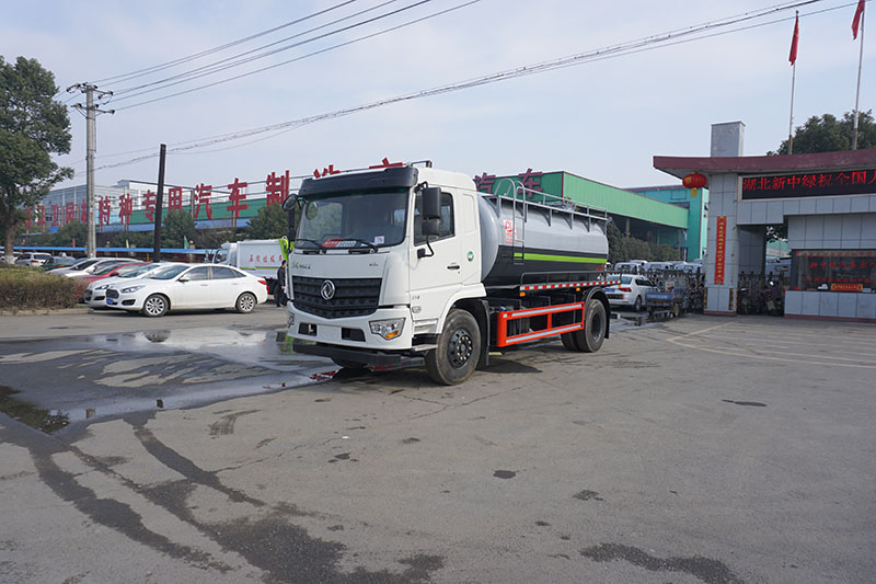 中潔牌XZL5183GXW6型東風(fēng)吸污車