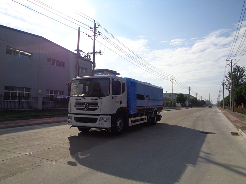 XZL5180TXCBEV型純電動吸塵車